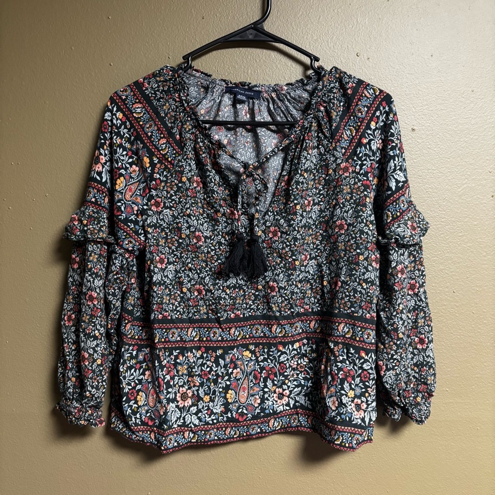 American Eagle Boho Floral Peasant Top size Women’s Small